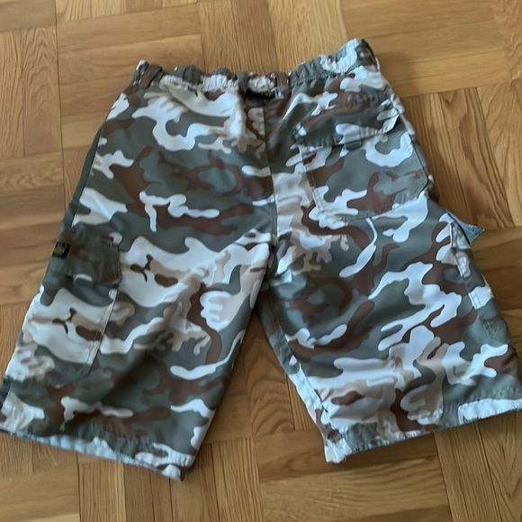 Type AP - 1 U. S. Surplus Men Short Size 16 1/2 “ & inseam is 12” - Picture 2 of 4